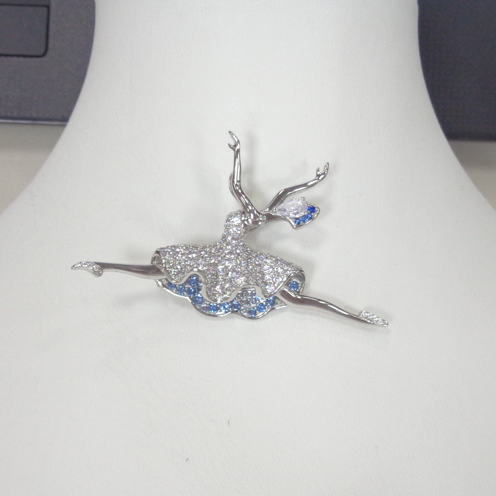 10229-000030 Брошь (Ag 925)